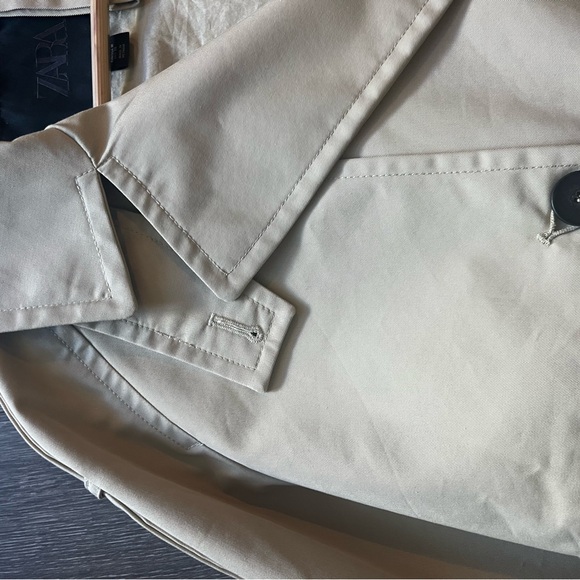 Zara Beige Cropped Trench Coat, worn once almost new - Picture 4 of 5